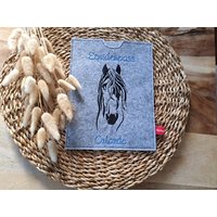 Hülle Für Pferdepass/ Equidenpass Equidenpasshülle Namensbestickung Personalisierte Pferdepasshülle Individualisierbar Namen Geschenk Reiter Hülle Für Pferdepass/ Equidenpass Equidenpasshülle Namensbestickung Personalisierte Pferdepasshülle Individualisierbar Namen Geschenk Reiter von UnVergleichlichesDE