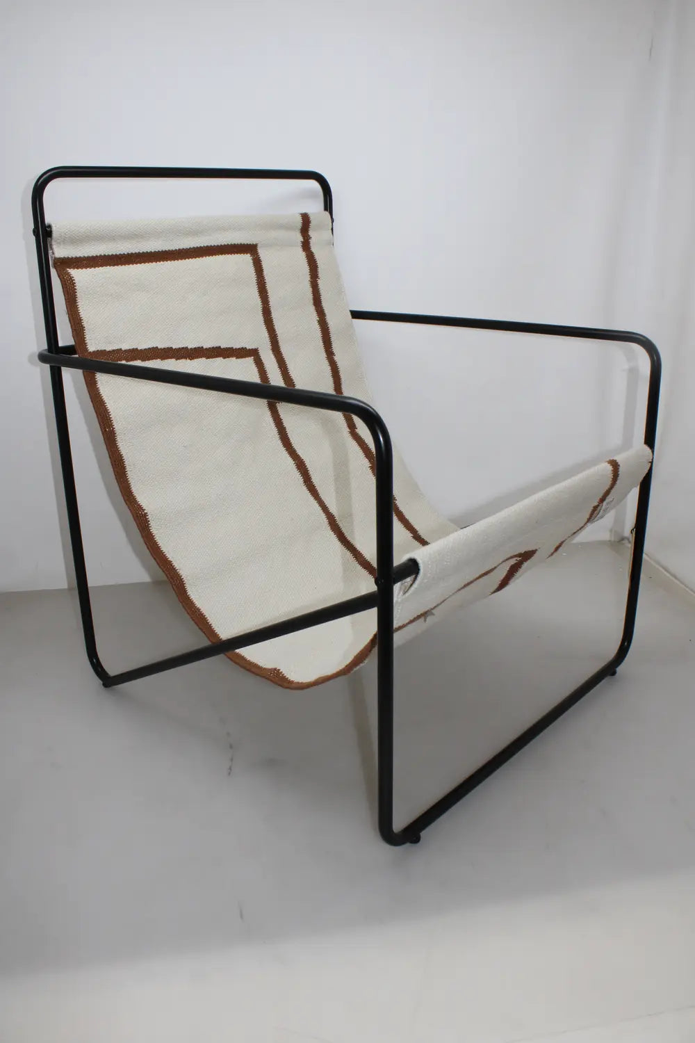 B-Ware Ferm Living Desert Chair Black Shape Sessel Stuhl Loungesessel Relaxsessel B-Ware Ferm Living Desert Chair Black Shape Sessel Stuhl Loungesessel Relaxsessel von Unbekannt