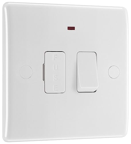 Masterplug Nexus 852 13 A Moulded Switched Fused Connection Unit with Neon by Masterplug von British General