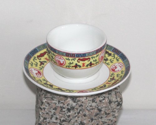 Teetasse mit Unterteller Peking mit chinesischen Symbolen aus Porzellan Nr. 016 von Unbekannt