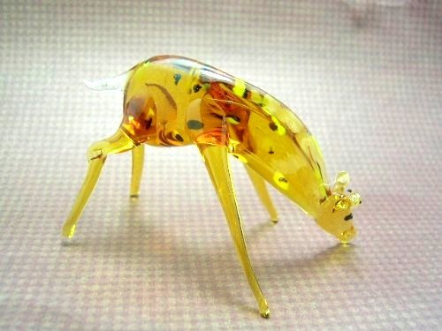 Trinkende Giraffe - Figur aus Glas grasende Giraffe - Glastier Glasfigur Vitrine Deko Trinkende Giraffe - Figur aus Glas grasende Giraffe - Glastier Glasfigur Vitrine Deko von Unbekannt