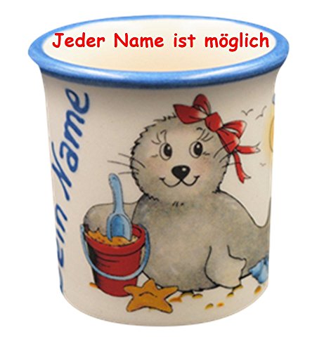 Carstens Keramik Eierbecher mit Name, Seehund mit Schleife und Eimer. * Jeder Name ist möglich * ca 5 cm hoch von Carstens Keramik
