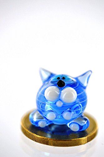 Unbekannt Katze Blau - Weiß Gestreift - Miniatur Figur Blaues Kätzchen aus Glas - Blaue Katze mit weißen Streifen - Glasfigur Glücksbringer Mini 3 - Glastier Deko Setzkasten Vitrine von Unbekannt