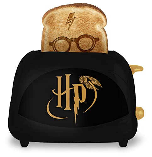 Uncanny Brands Harry Potter Icon Toaster mit zwei Scheiben - Toastet Harry Potter Gläser auf Ihren Toast - Lustiges Küchengerät - Kompakt und leicht zu reinigen von Uncanny Brands