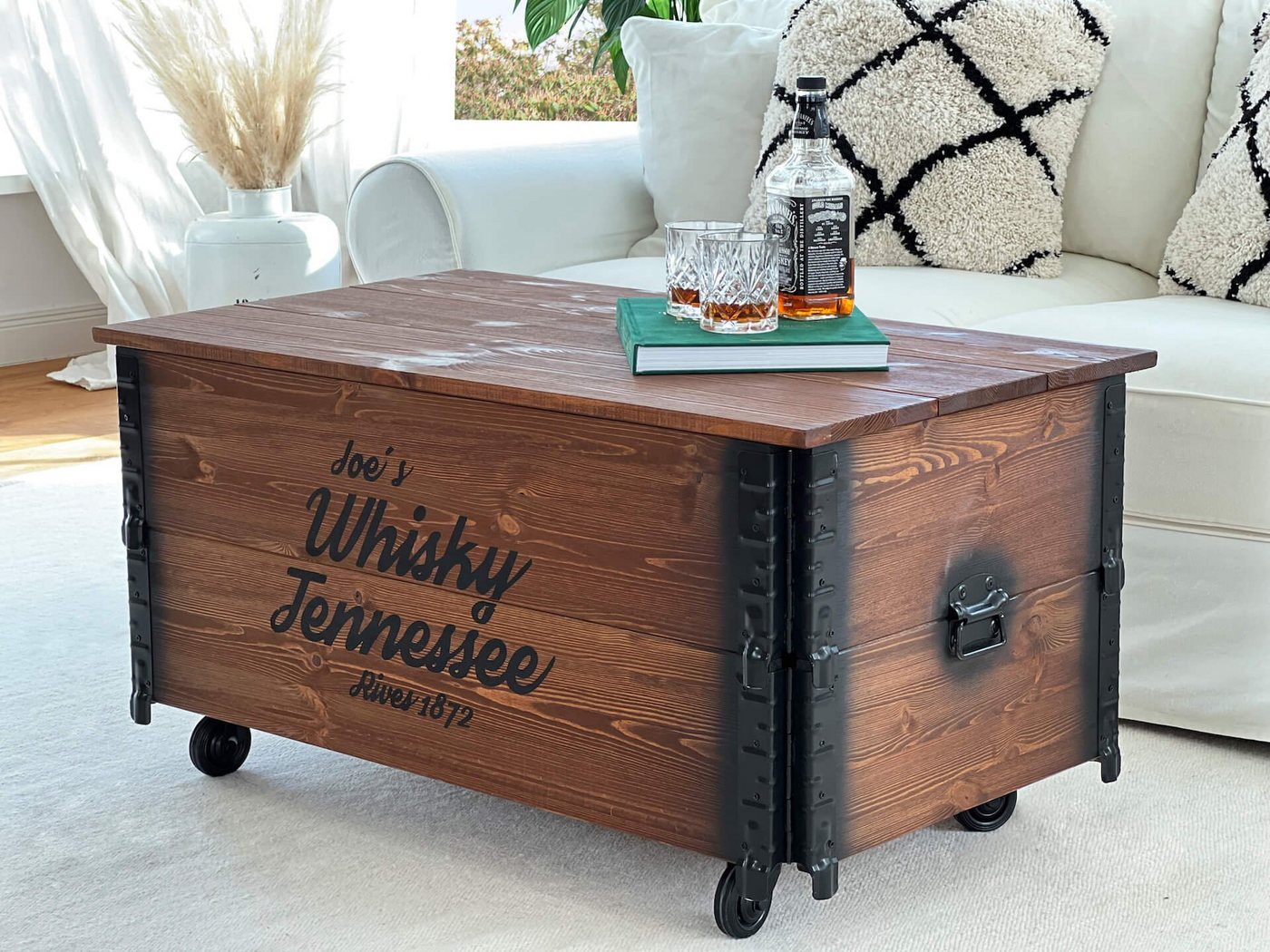 Uncle Joe´s Couchtisch Truhen-Couchtisch XL "Whisky" Massivholz vintage industrial braun von Uncle Joe´s