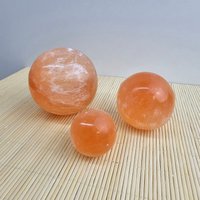 Orange Selenit Kugel 4 cm, 6 8 cm | Astrologie Sphäre Kristalle Liebhaber Geschenk Meditation von UnderSunStore