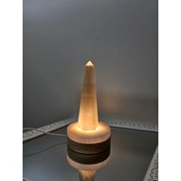 Selenit Kristall Turmlampe 15 cm | Energie Reinigung Heilung Obelisk Kristalle Liebhaber Geschenkidee Meditation Stein-Lampe von UnderSunStore