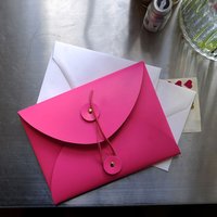 Reise - Und Quittungsaufbewahrungsumschlag Recyceltes Leder Mit Unterlegscheibe Bindeverschluss Reise - Und Quittungsaufbewahrungsumschlag Recyceltes Leder Mit Unterlegscheibe Bindeverschluss von UndercoverUK