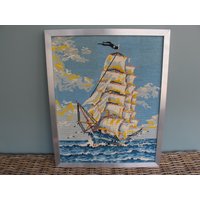 Gobelin-Leinwand Mit Segelboot „Caravel" Im Originalen Aluminiumrahmen von UneMadeleineDeProust