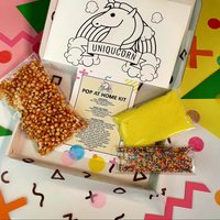 Popcorn Briefkasten Geschenk - Geburtstagstorte Aromatisiert Machen Sie Ihren Eigenen Zu Hause. Vegan Allergen Frei von UniqucornPopcorn