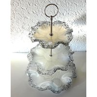Elegantes Epoxidharz 3-Lagiges Deco Muffinset/Tischdekoration Cupcakeständer - Kuchenständer Resin Art Etagere Geschenkideen Elegantes Epoxidharz 3-Lagiges Deco Muffinset/Tischdekoration Cupcakeständer - Kuchenständer Resin Art Etagere Geschenkideen von UniqueArtByFelicia