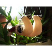 Weißes Faultier Weihnachtsschmuck - Christbaumschmuck Miniatur Figur Polymer Clay Albino Weißes Faultier Weihnachtsschmuck - Christbaumschmuck Miniatur Figur Polymer Clay Albino von UniqueBoutiqueJasmin