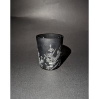 Vergissmeinnicht Teelichthalter - Schwarzer Kerzenhalter Blumen Schwarz Dekor Handgraviertes Glas Vergissmeinnicht Teelichthalter - Schwarzer Kerzenhalter Blumen Schwarz Dekor Handgraviertes Glas von UniqueGlassEngraving