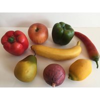 Vintage Dekorative 8 Stück Kunststoff Obst Und Gemüse/Küchendeko Gemüse-Plastik Wohnküche Dekor von UniqueVintageandArt