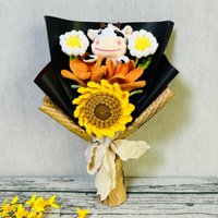 Fertige Häkeln Blumenstrauß Künstliche Kuh Daisy Sunflower Tulip Blume Dekoration Ornamente, Jubiläum Handmade Gestrickte Geschenk Für Sie von UniqueWeaveShop