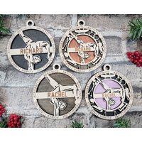 Personalisiertes Männliches Oder Weibliches Turner-Ornament - Sport-Ornament-Kollektion von UniquelyInviting