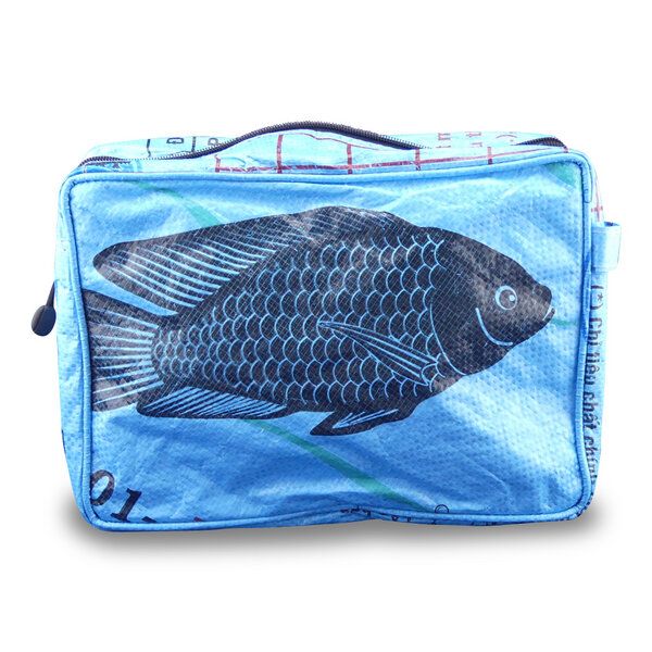 Upcycling Deluxe Kulturbeutel Chan aus Zement-/ Fischfutter-/ Reissack von Upcycling Deluxe