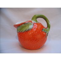 Orangenförmige Keramikkrug Orangenförmige Keramikkrug von UpperCrustFinds