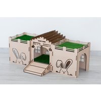 Hölzernes Kaninchenhaus, Kaninchenschloss, Personalisiertes Spielhaus, Kaninchenversteck, Versteck Fort, Kaninchenspielzeug von UrartDesign