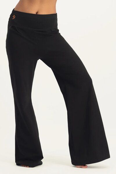 Urban Goddess Maeve weite Yogahose mit Midwaist von Urban Goddess
