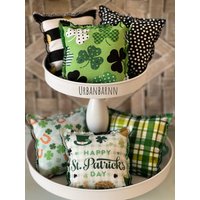 St Patrick's Day Mini-Kissen, Stoff-Kleeblatt-Mini-Kissen, Tiered Tablett Dekor, Shamrock-Kissen, Dekor von UrbanCraftBarn