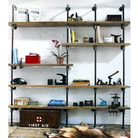 Nathan Zurückgefordert Gerüstbretter Und Distressed Stahlrohr Wand Montiert Boden Industrie Regale/Bücherregal von UrbanGrainInteriors