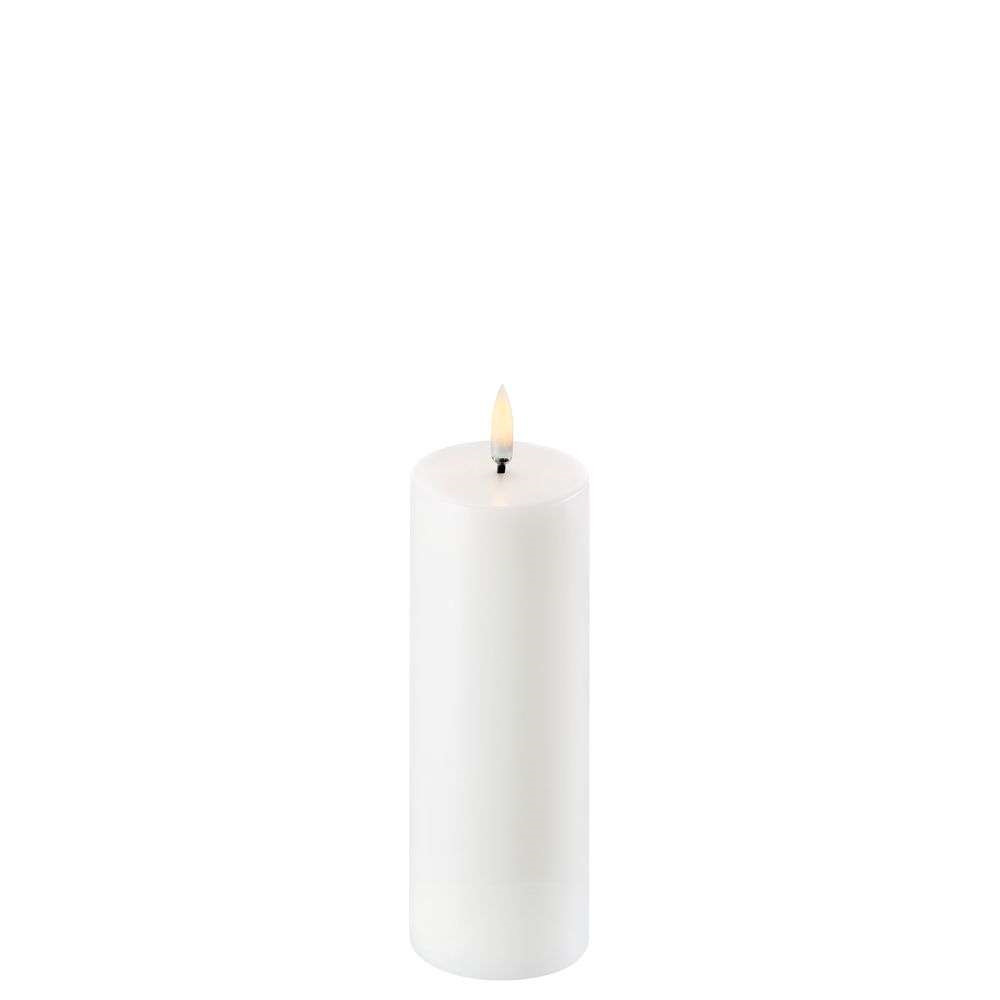 Uyuni - Kerzen LED Nordic White 5,8 x 15 cm Lighting von Uyuni