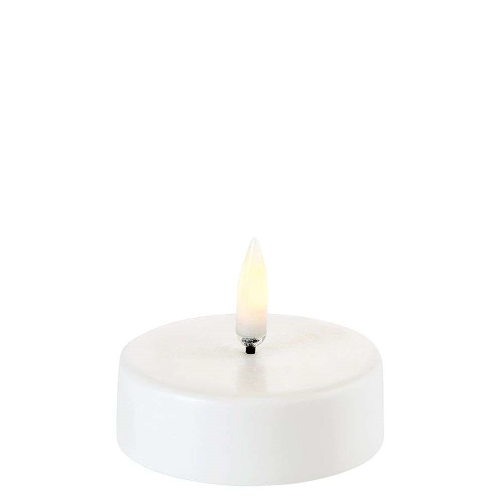 Uyuni Lighting - Teelicht Maxi LED Nordic White 6,1 x 2,2 cm Uyuni Lighting von Uyuni