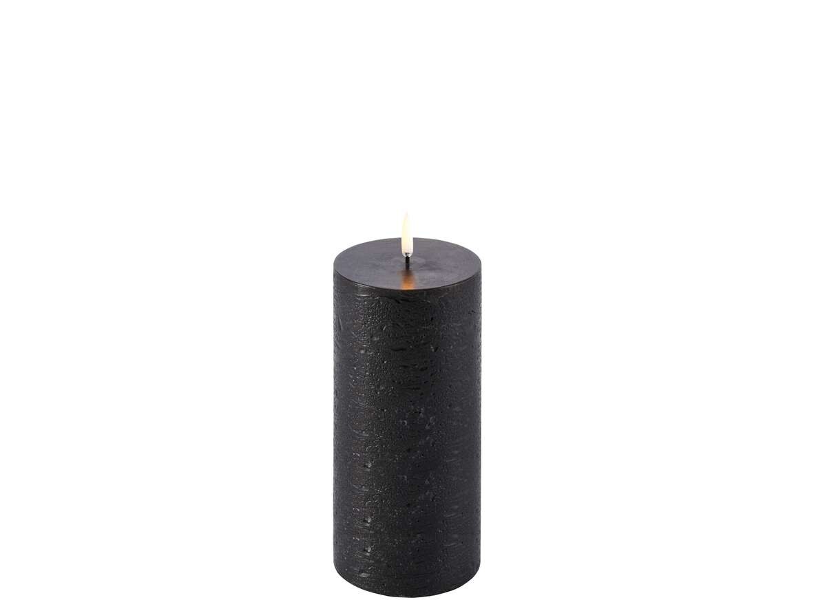 Uyuni Lighting - Kerzen LED 7,8x15,2 cm Rustic Forest Black Uyuni Lighting von Uyuni