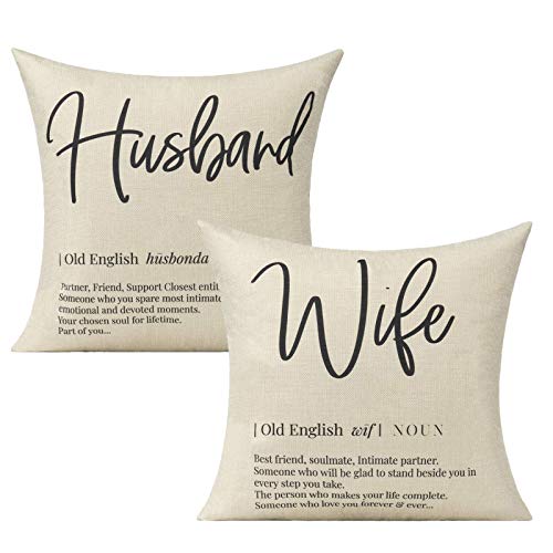 Mann Frau Zitate Definition Dekokissenbezüge Romantische Bride Liebe Hochzeitsgeschenk Polterabend Kissenbezüge für Liebhaber Paar Wohnkultur für Terrasse Couch Sofa Büromöbel, 45x45 cm 2er Set von VAKADO