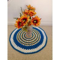 Handgemachte Vintage Motiv Mandala Teppich von VCreateDesigns