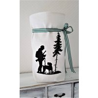 Lichtbeutel Geschenkbeutel Jäger Förster Mit Hund Gestickt Leinen. Zur Zeit Nur Braun Kariertem Band Lieferbar Lichtbeutel Geschenkbeutel Jäger Förster Mit Hund Gestickt Leinen. Zur Zeit Nur Braun Kariertem Band Lieferbar von VCrownKreativTextil