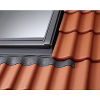 VELUX Eindeckrahmen grau, geeignet für alle VELUX-Fenster der passenden Fenstergröße von VELUX