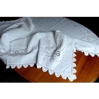 A150 Seltene Antike Handgemachte Tischdecke Cutwork Stickerei Häkelspitze 150x53" von VENTALIA