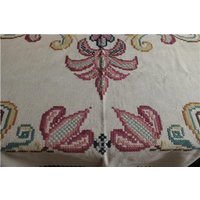 Seltene Antike Tischdecke Aus Naturleinen Mit Farbiger Kreuzstich-Ornamentstickerei 64x53" von VENTALIA