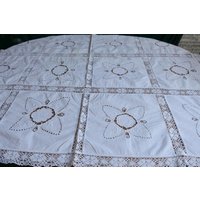 T11 Traumhafte Handarbeit Vintage Leinen Tischdecke Mit Richelieu Stickerei Und Klöppelspitze 150x100cm T11 Traumhafte Handarbeit Vintage Leinen Tischdecke Mit Richelieu Stickerei Und Klöppelspitze 150x100cm von VENTALIA