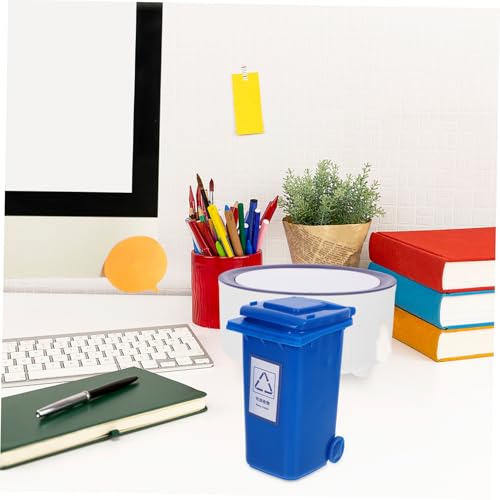 VILLFUL Mini Desktop Mülleimer mit Deckel Kawaii Büro Abfalleimer aus PP Tragbarer Tischabfallbehälter für Schreibtisch Multifunktional als Stifthalter Blau Kompakt und Geruchsdicht VILLFUL Mini Desktop Mülleimer mit Deckel Kawaii Büro Abfalleimer aus PP Tragbarer Tischabfallbehälter für Schreibtisch Multifunktional als Stifthalter Blau Kompakt und Geruchsdicht von VILLFUL