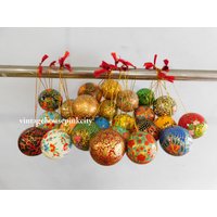 Lot Von 1000 Stück Weihnachtsbaumkugeln Dekorative Handbemalte Papiermaché-Weihnachtsbaumkugeln Home Decor Art von VINTAGEHOUSEPINKCITY