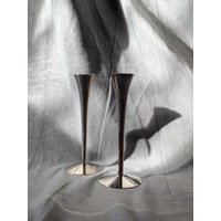 Vintage Mid Century Modern 2Er Set Silber Solingen Metall Kerzenhalter/Kerzenständer Spitzkerzenhalter Made in Germany von VINTAGEMISSSS