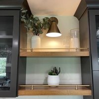 Schiene Für Ein Regal, Mit Gemuldeter Mittel - Und Endhalterung von VINTOUCHFIXTURES