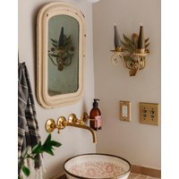 Unlackierter Messing Vintage Wand Montierter Badezimmer Wasserhahn, Umarme Den Charme Des Style Wasserhahns von VINTOUCHFIXTURES