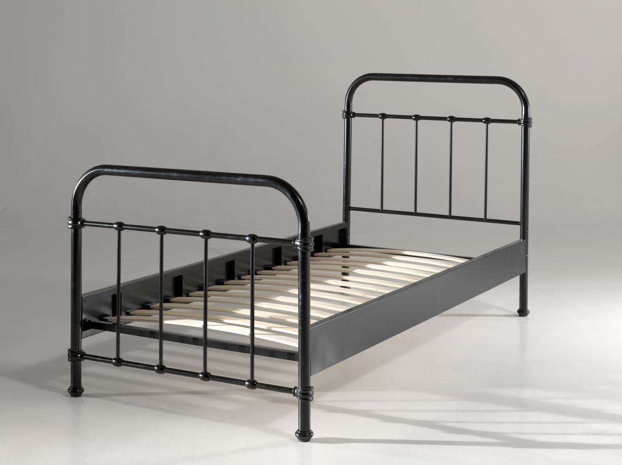 Vipack: Metallbett NEW YORK 90 x 200 schwarz + Lattenrost Einzelbett Jugendbett von VIPACK