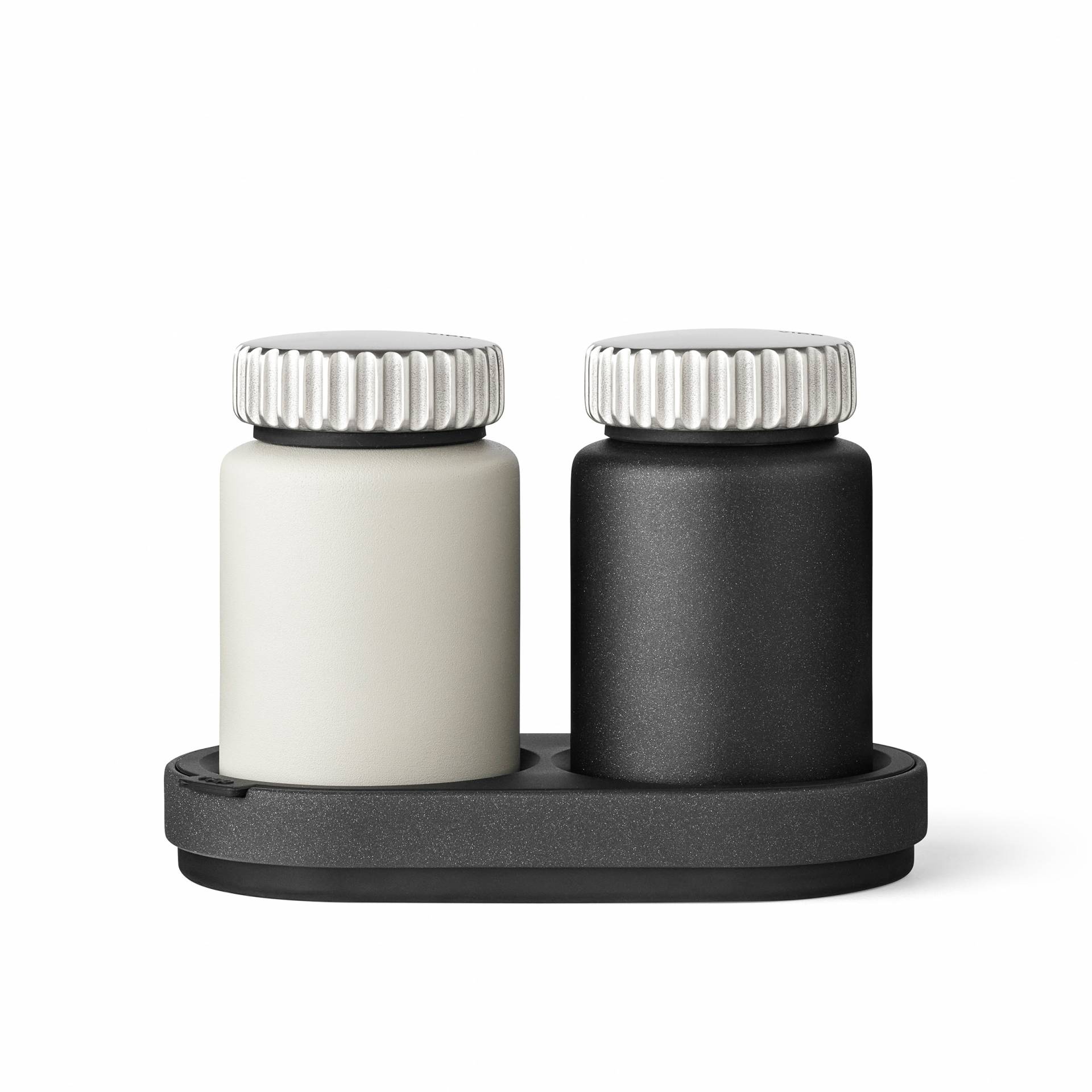 VIPP 263 // SALT & PEPPER - SALZ- UND PFEFFERMÜHLE, SCHWARZ/GRAU von VIPP