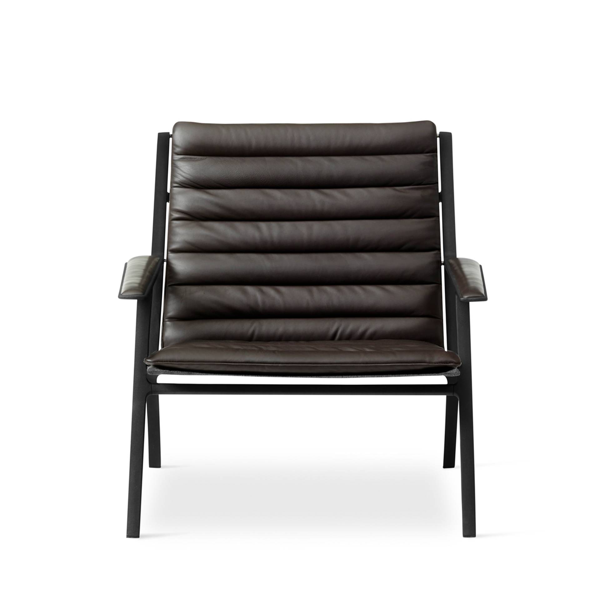 VIPP 456 // LOUNGE CHAIR - SCHWARZES ALUMINIUM, DUNKELBRAUNES LEDER von VIPP