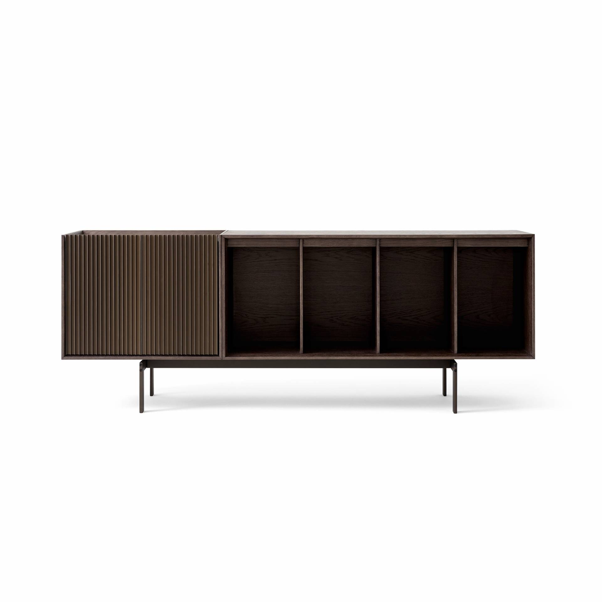 VIPP 675 // CHIMNEY CABINET - SIDEBOARD, EICHE DUNKEL von VIPP