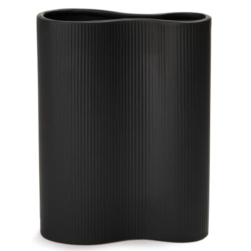 Luxe Infinity Vase, Mattschwarz, 22.9 cm, hohe Vase für Blumen, Schwarze Keramikvase, für Heimdekoration, Pampasgras-Vase, Schwarze Blumenvase, geometrische Vase, Schwarze Heimdekoration von VIRTUNE