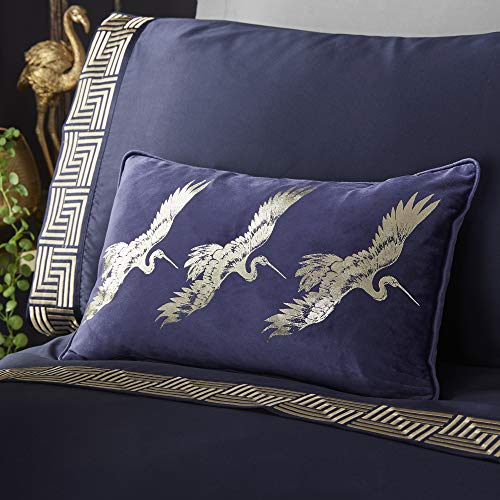 Laurence Llewelyn-Bowen Qing Kissen mit Foliendruck, gefüllt, Polyester, Navy, 28 x 48cm von VO design