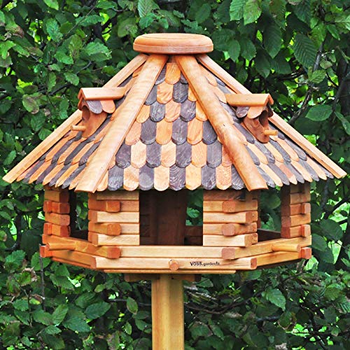 VOSS.garden Großes Vogelhaus Herbstlaub, Imprägniertes Holz, 50cm Durchmesser Futterplatte, Mit Sitzstangen für Vögel, Vogelhaus Vogelvilla Futtervogelstation von VOSS.garden