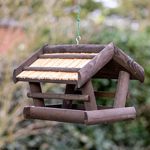 VOSS.garden Vogelfutterstation „Elga“ aus Holz Schwarz-Gebeizt zum Aufhängen mit Reetdach, Vogelhaus Vogelfutterhaus Futterhaus für Vogelfutter, Vogelstation, Futterhäuschen von VOSS.garden