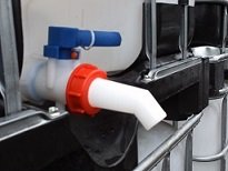 IBC oder Kanister AUSGIESS-Set für Regenwasser Tank 60mm Grobgewinde (Rot) -ohne Hahn- von VOXTRADE